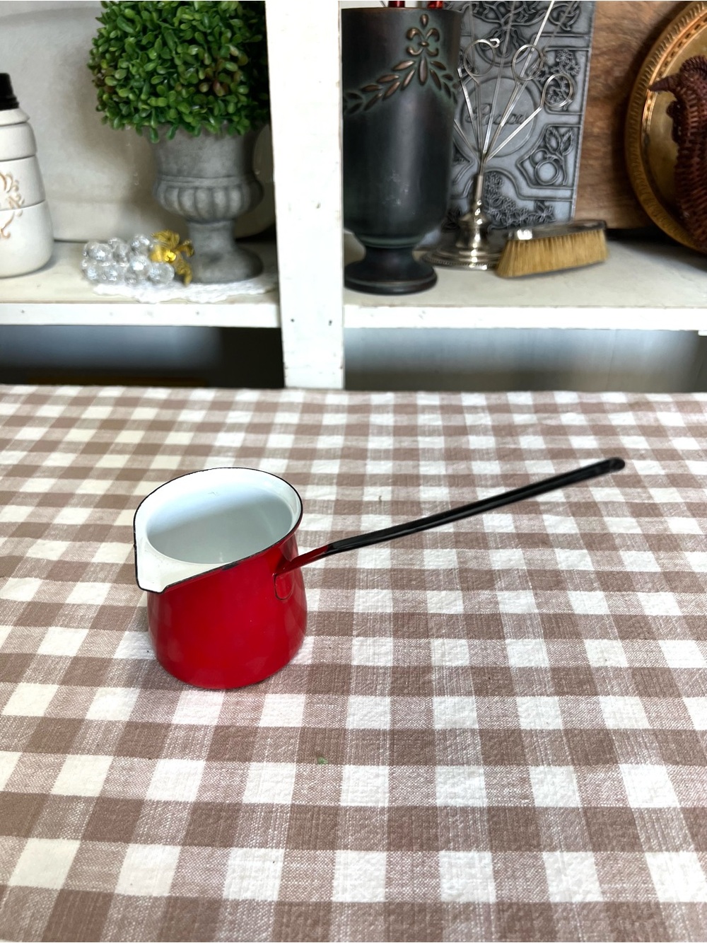 Vintage Hong Kong coffee briki melting pot ladle red black white enamel